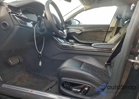 2021 Audi S8 z USA, uszkodzony, nr VIN WAU8SAF82MN011541